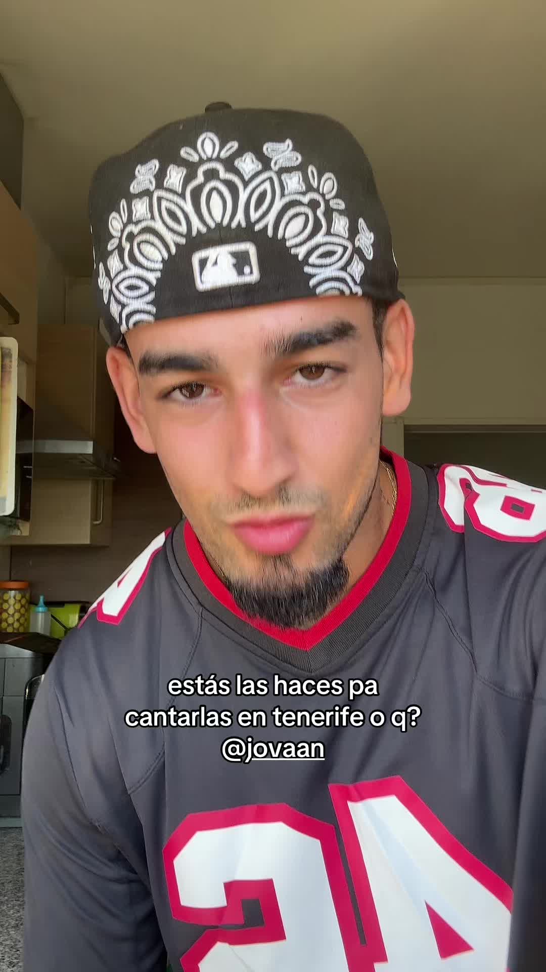 @D Hm