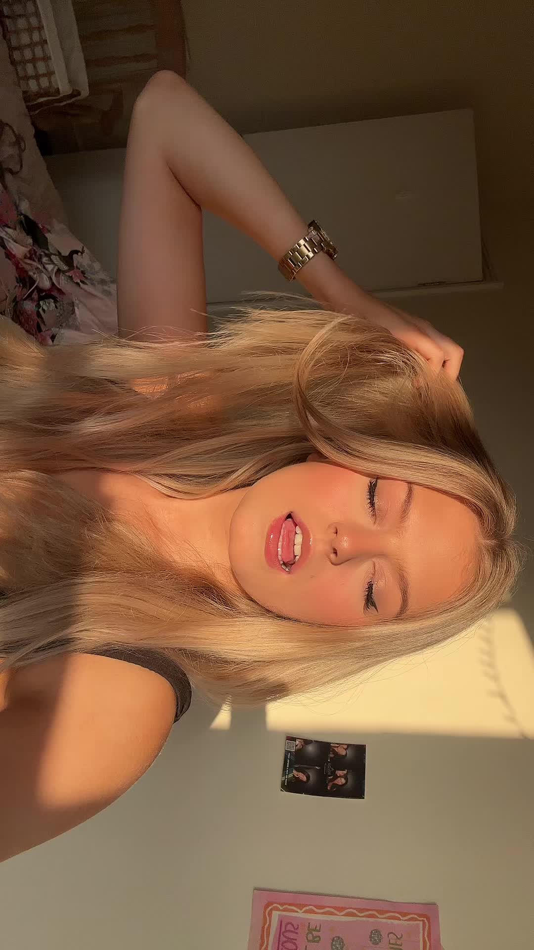 @Julia🪐