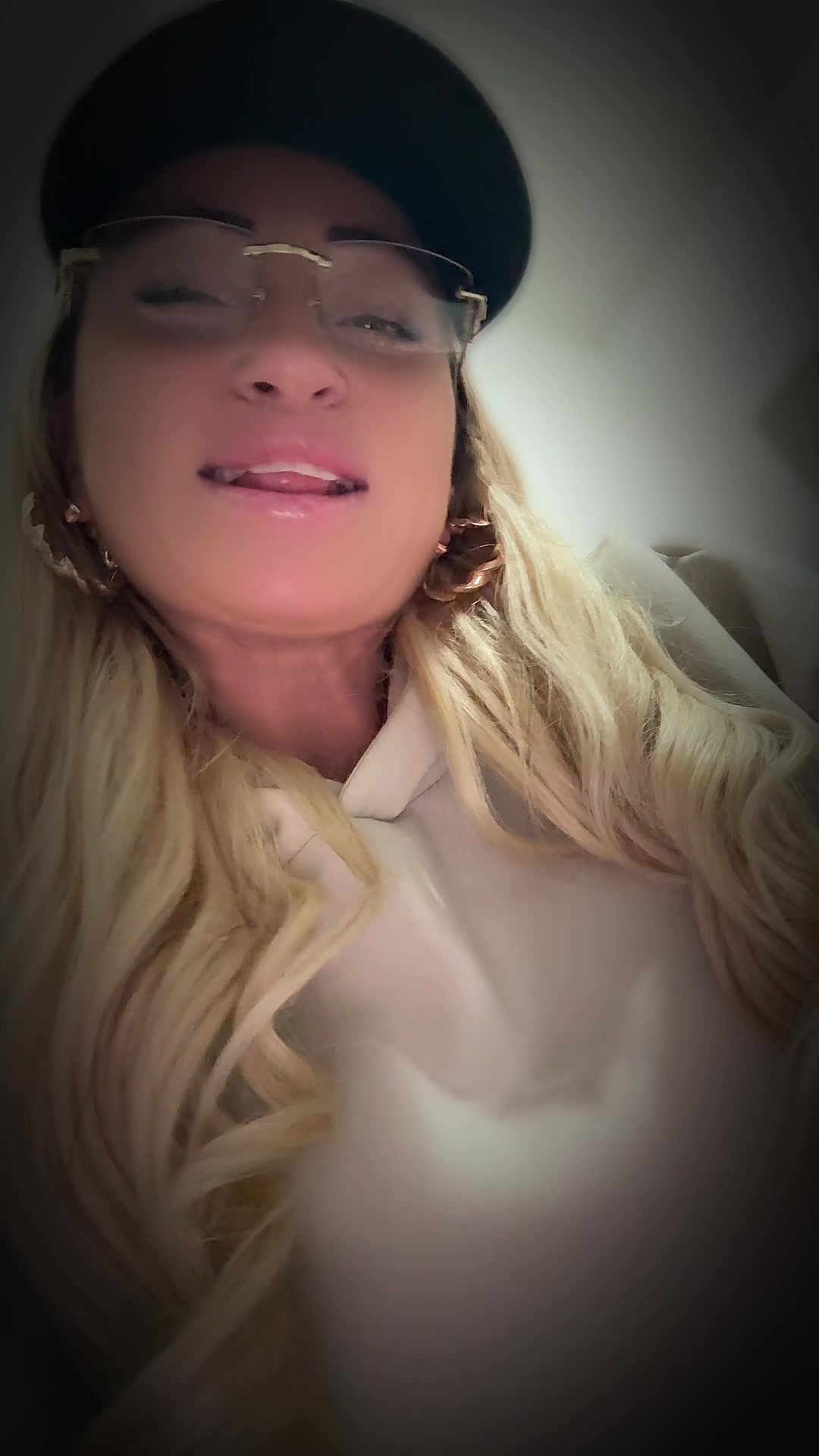 @biondaribelle