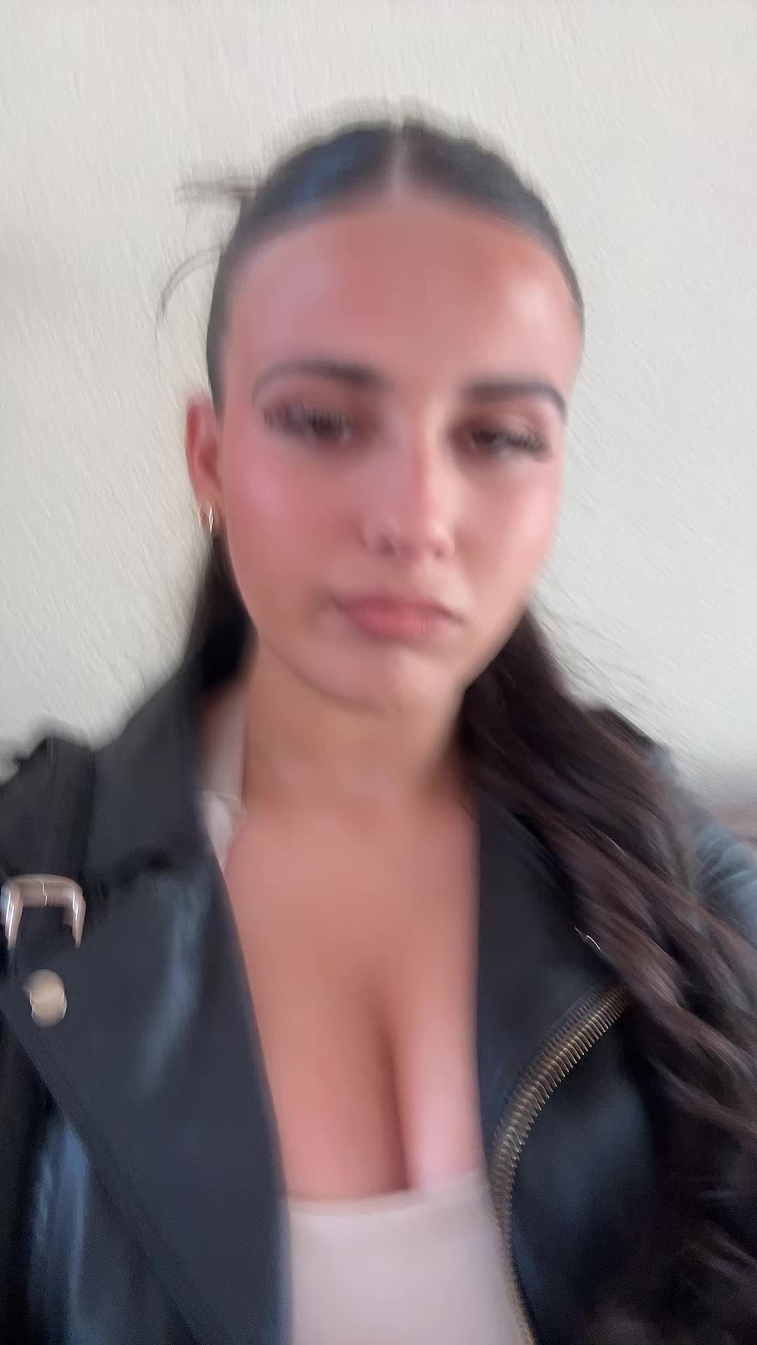 @Luna