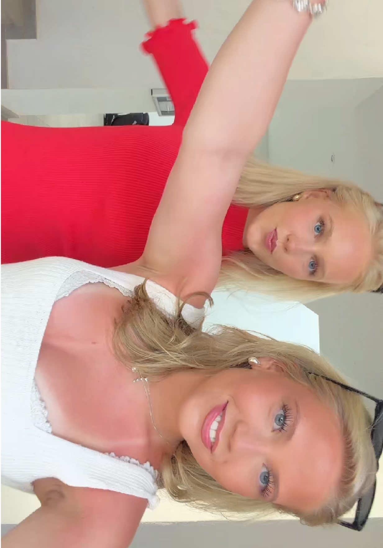 @leahbergee