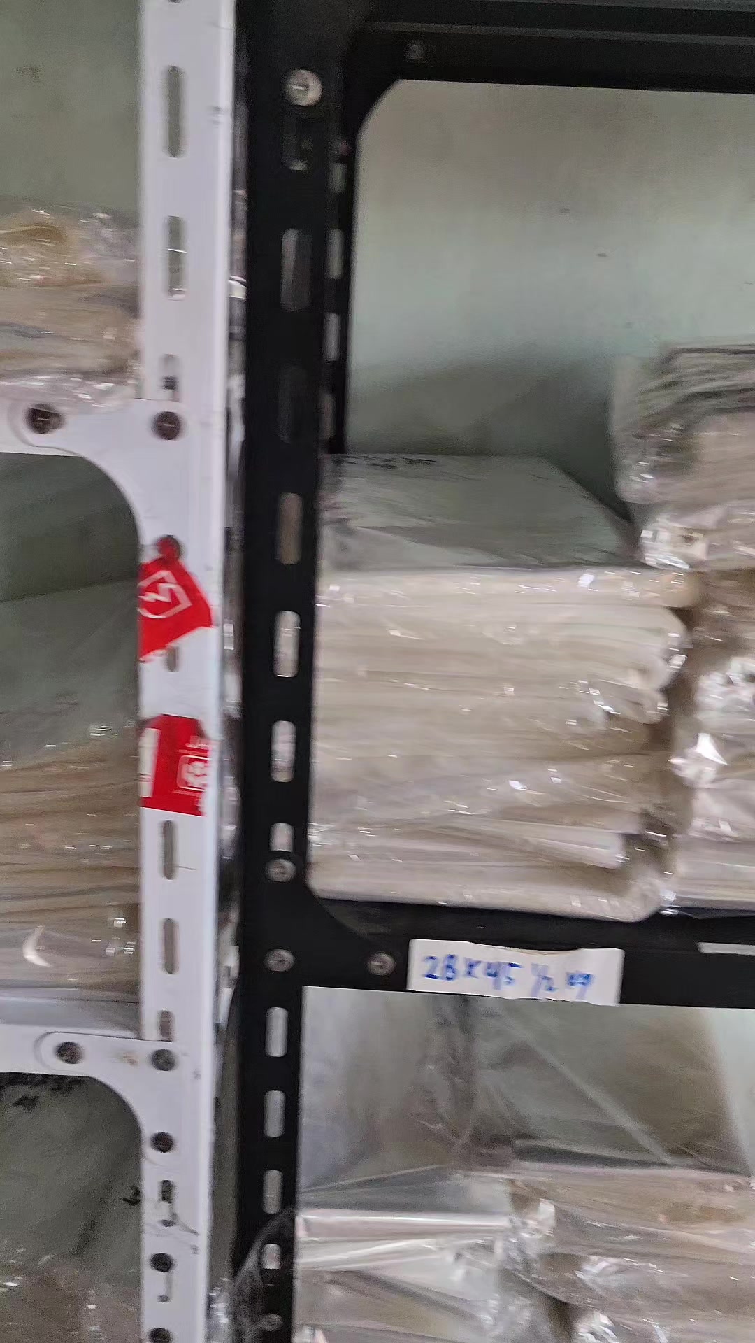 @Distributor Plastik