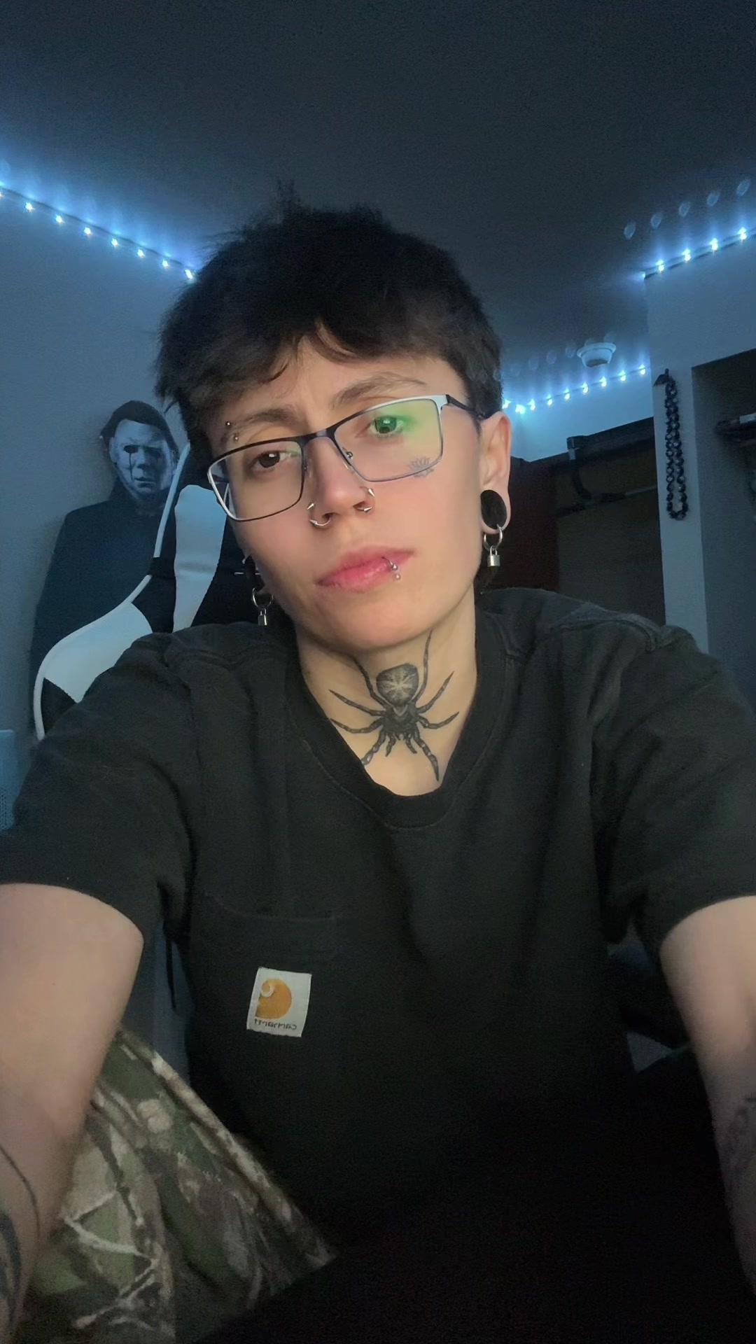 @KJ🕸️