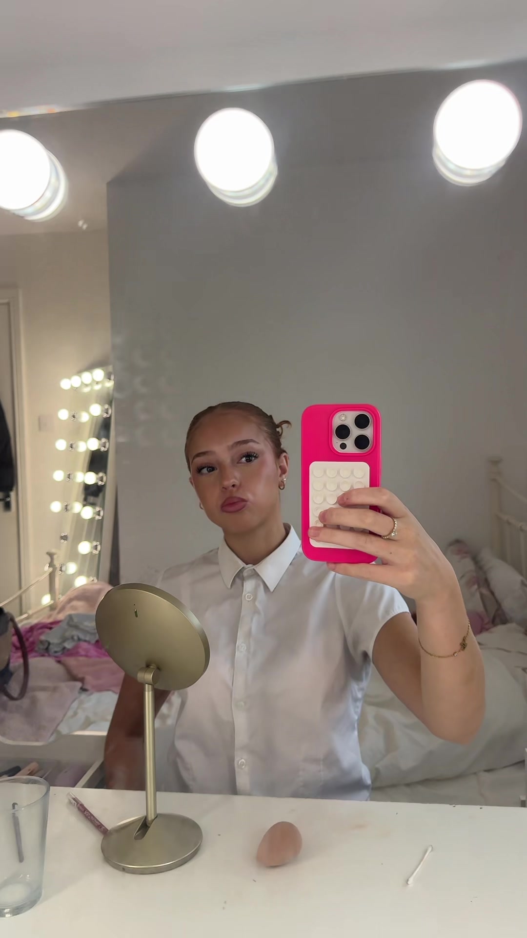 @𝐞𝐥𝐢 𝐦𝐞𝐥𝐨