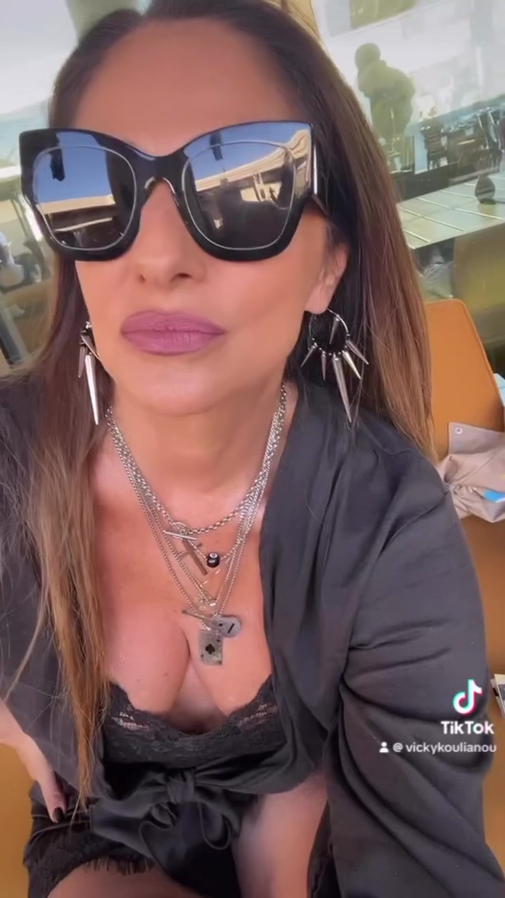 @Vicky koulianou
