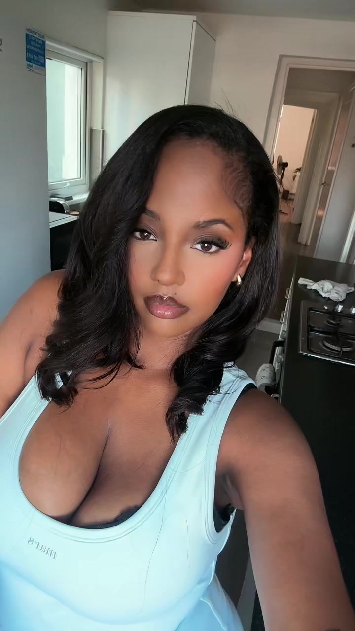 @Lia