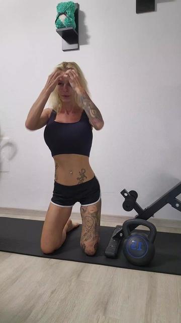 @mrs_lady_smiths