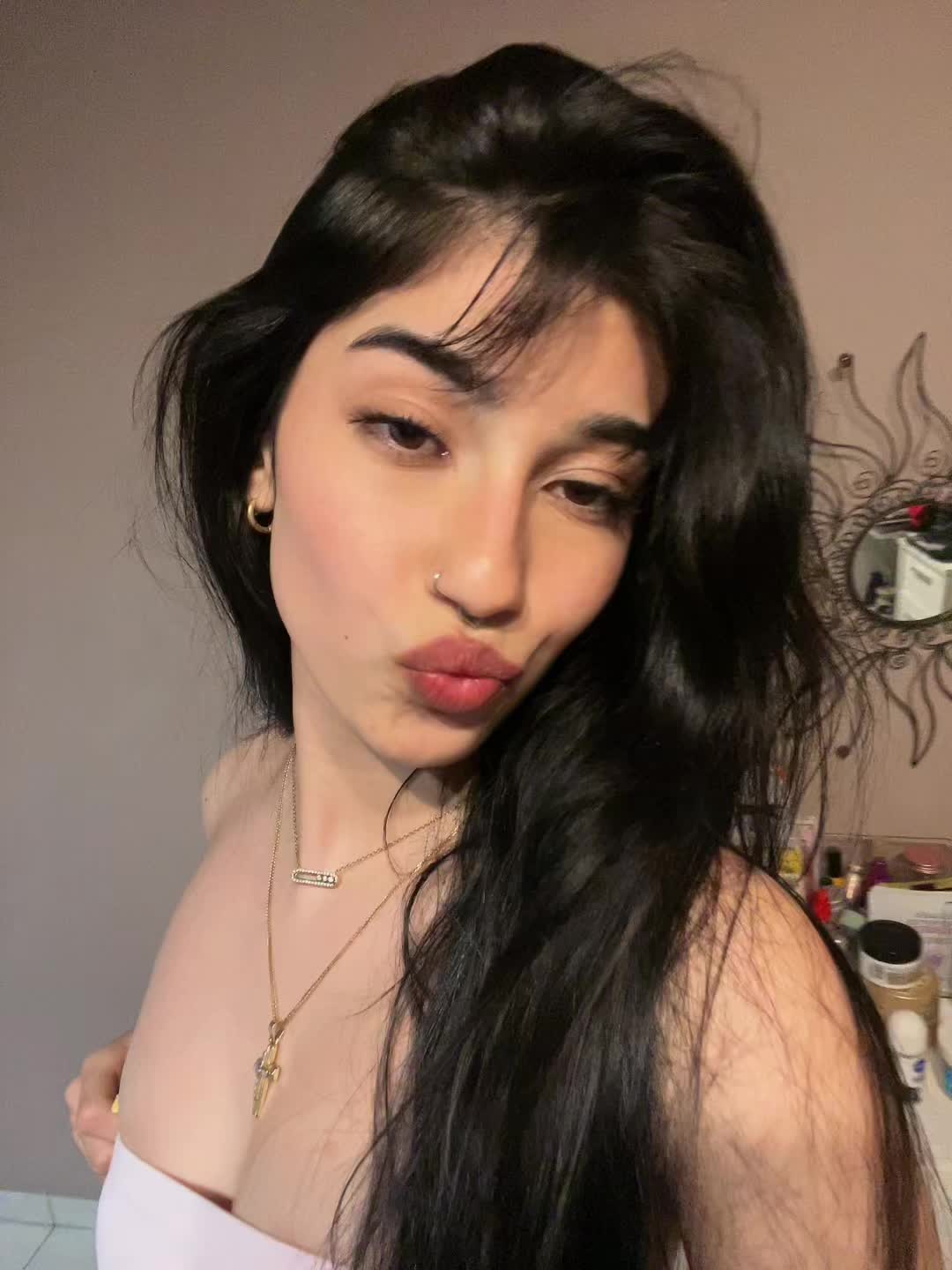@🦠