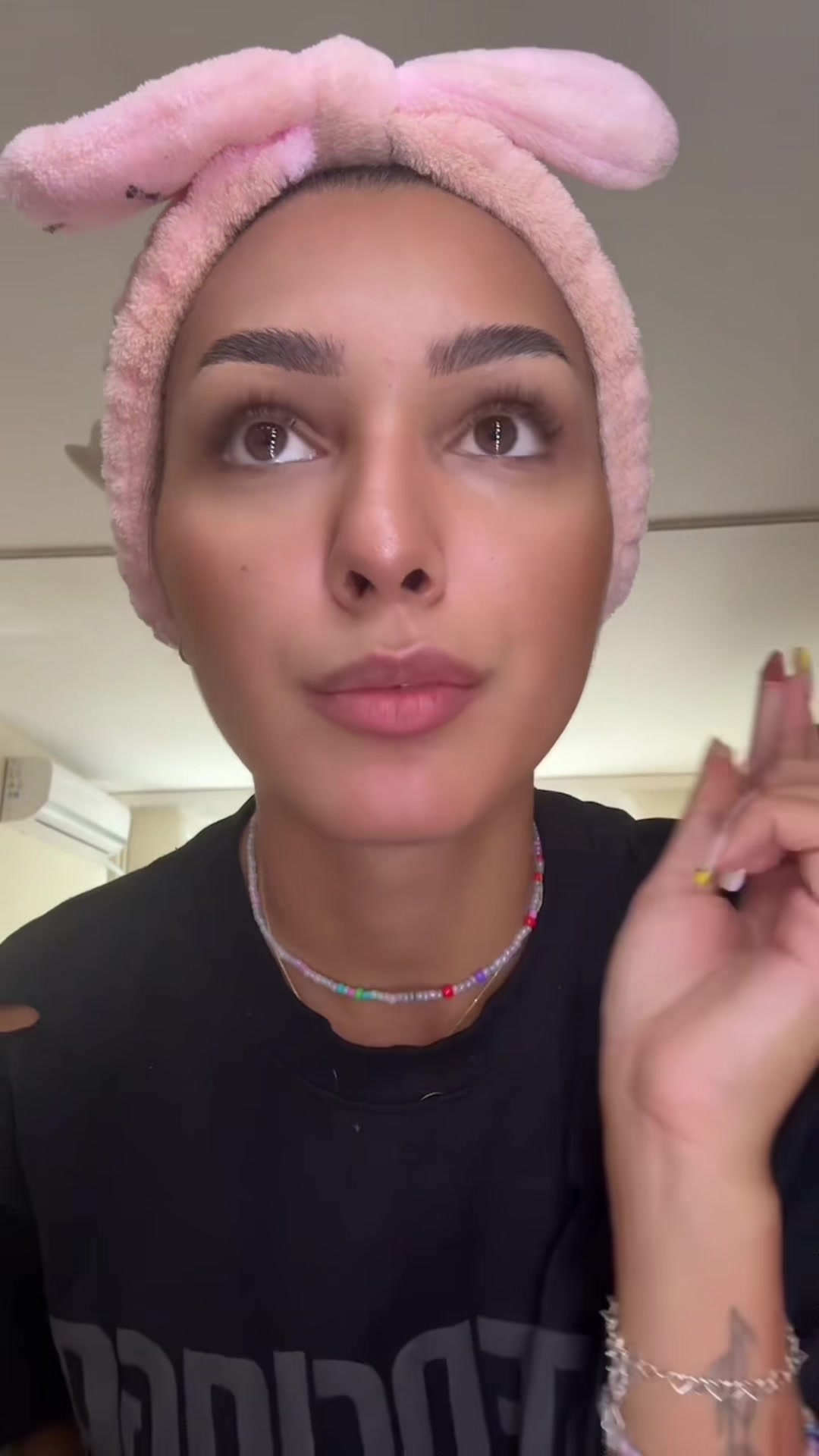 @𝐀𝐁