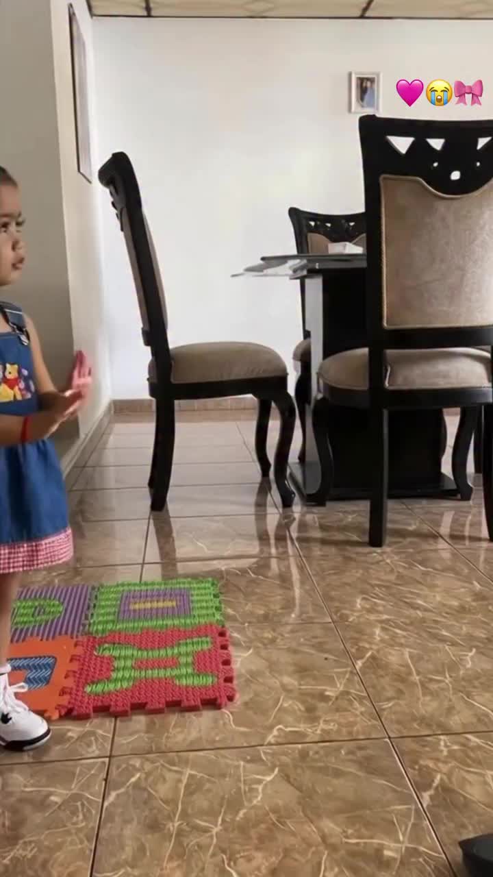 @vivelasalsauk