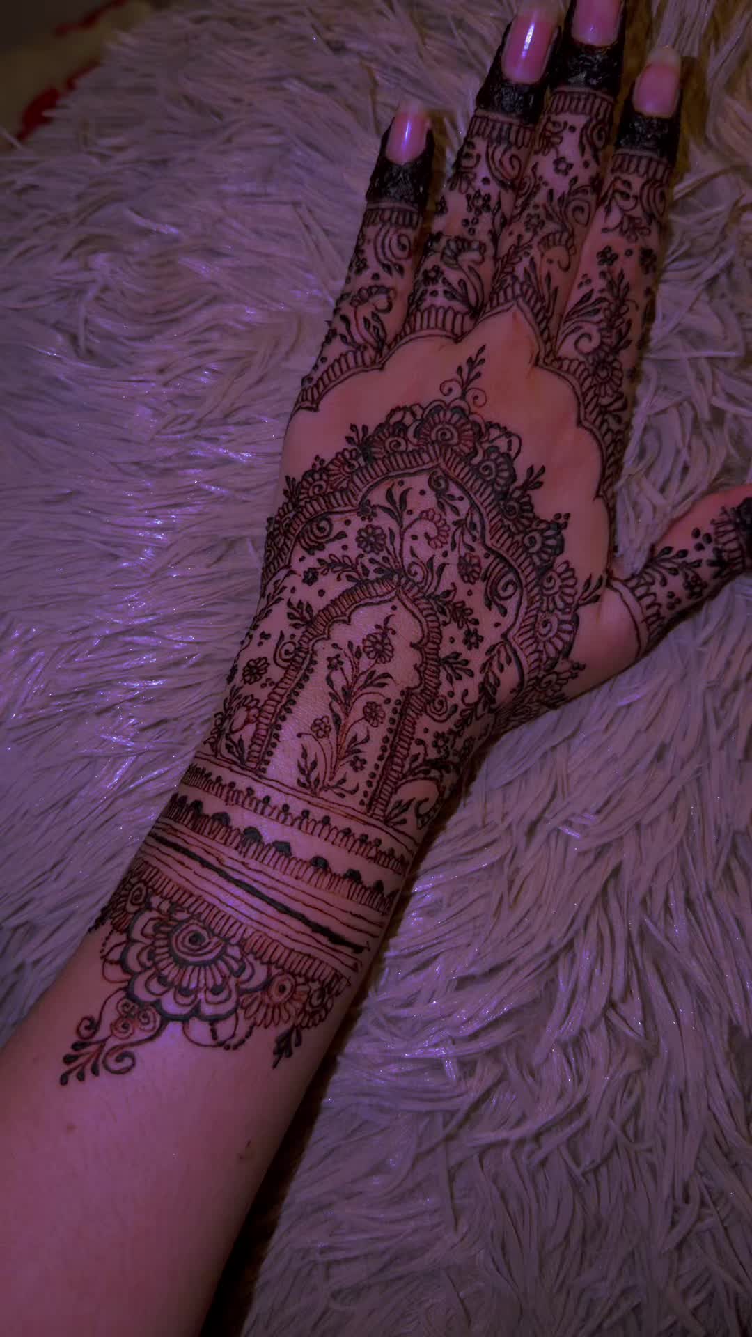 @Henna artist