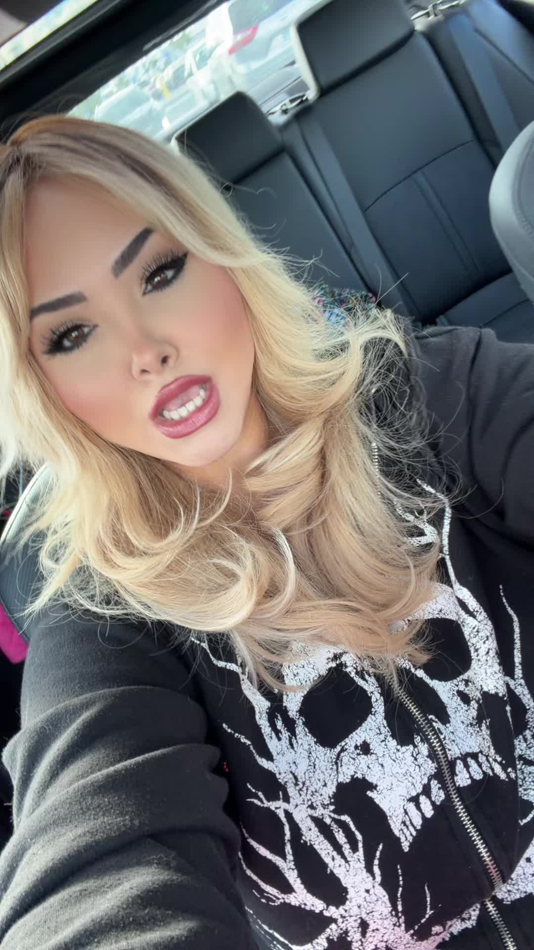 @JadeySlimShady