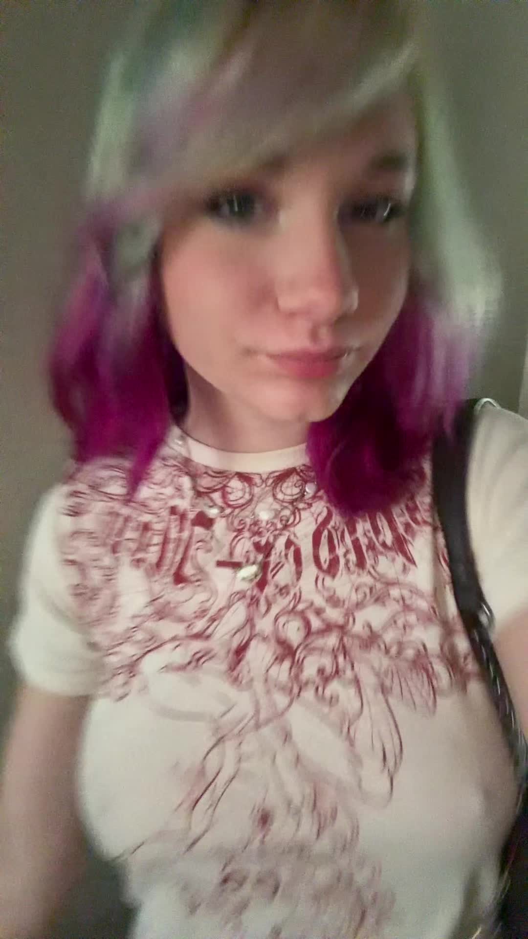@🪨