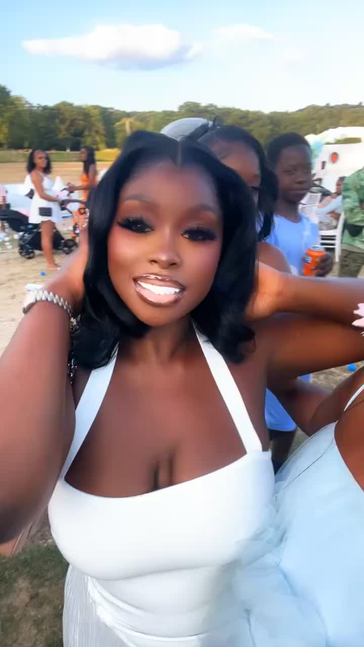 @Amina💕