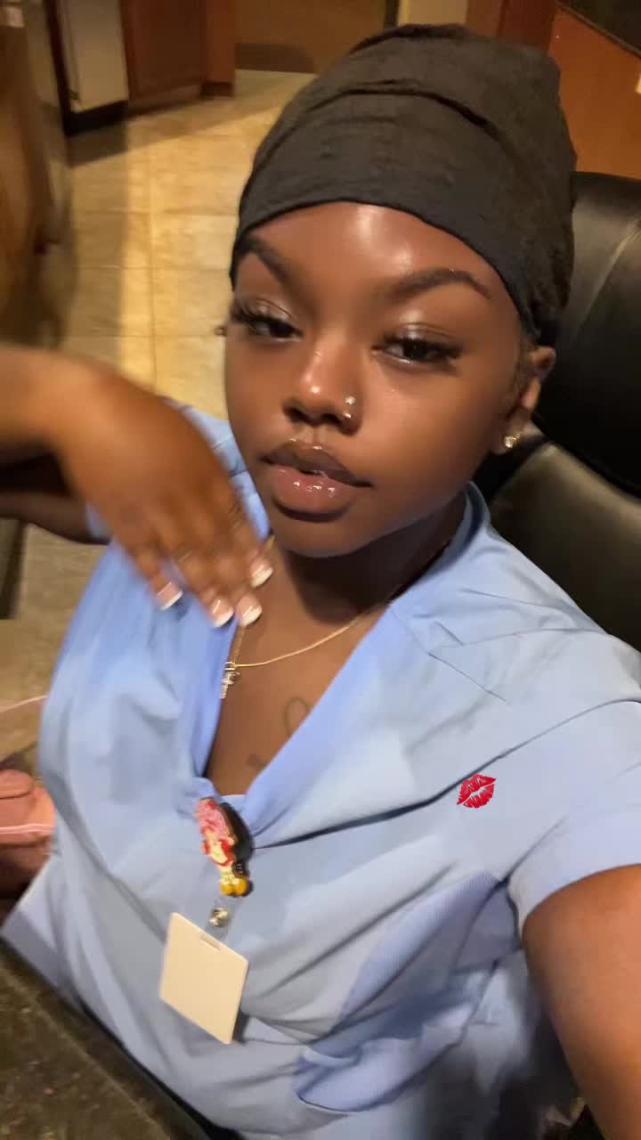 @DeReyonia <3