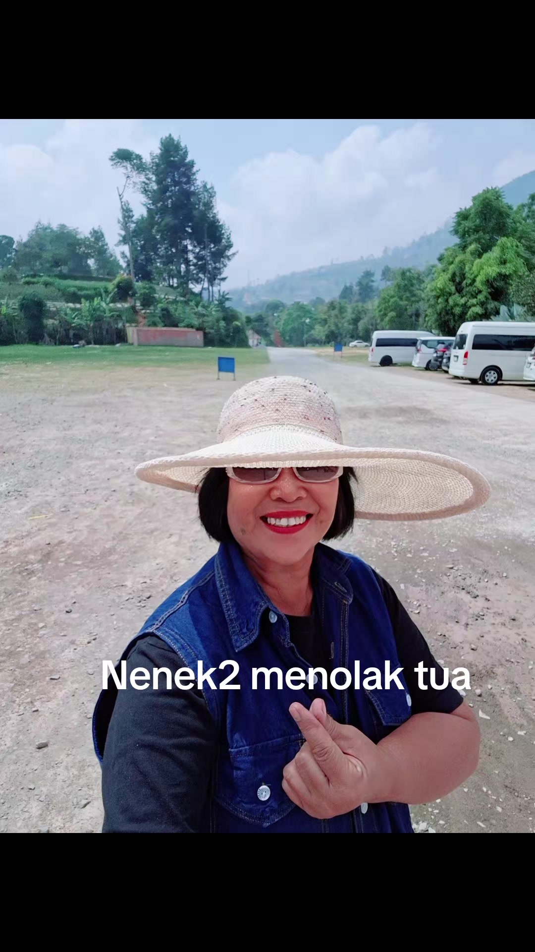 @Mugi