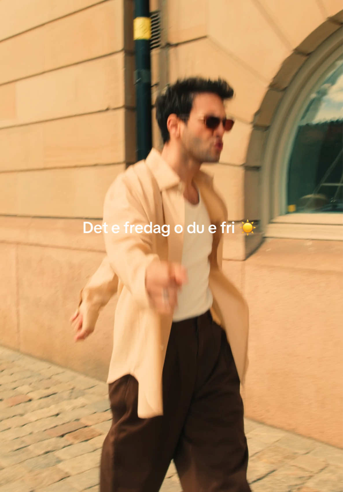 @Darin