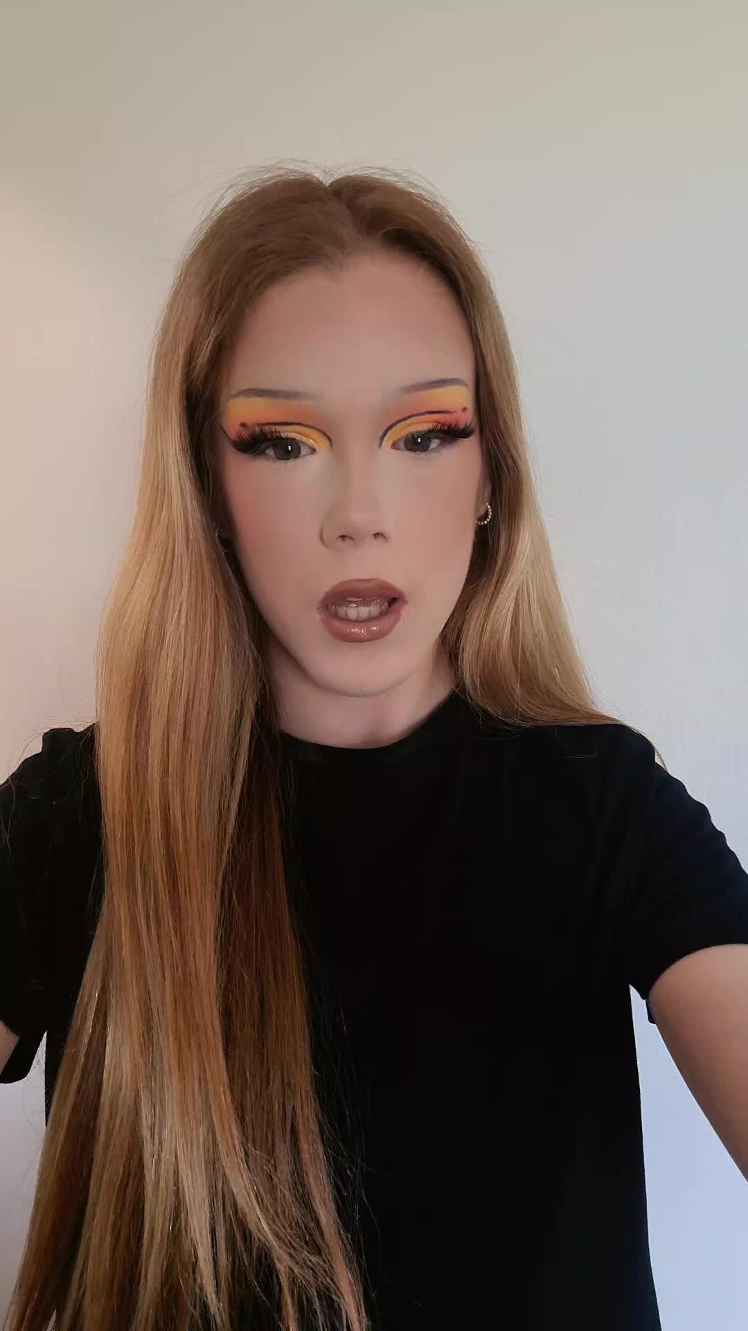 @x.connie.mua.x