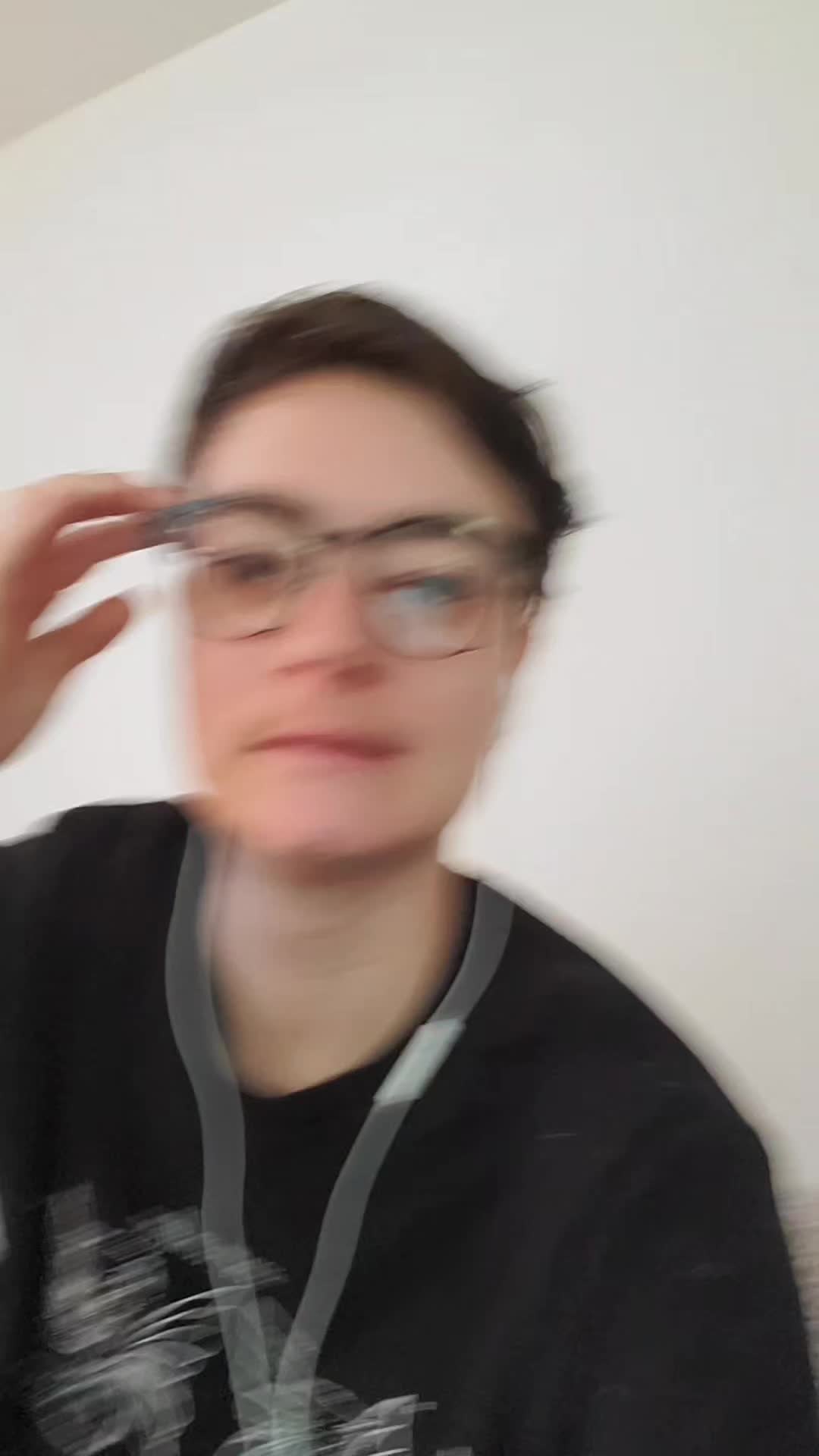 @akwardLesbian