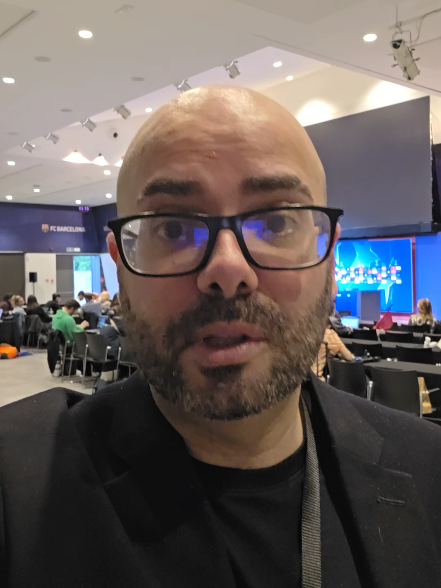 @David Valdearenas