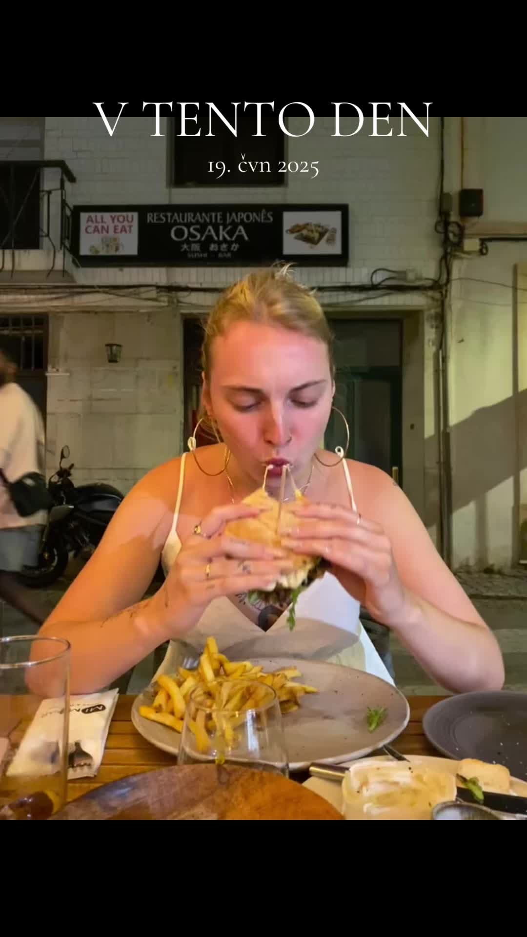@super sexy funny lady
