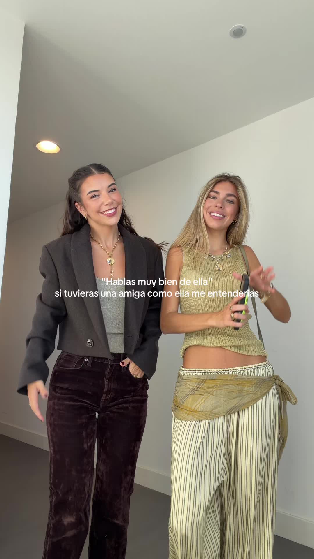 @Elena Gortari