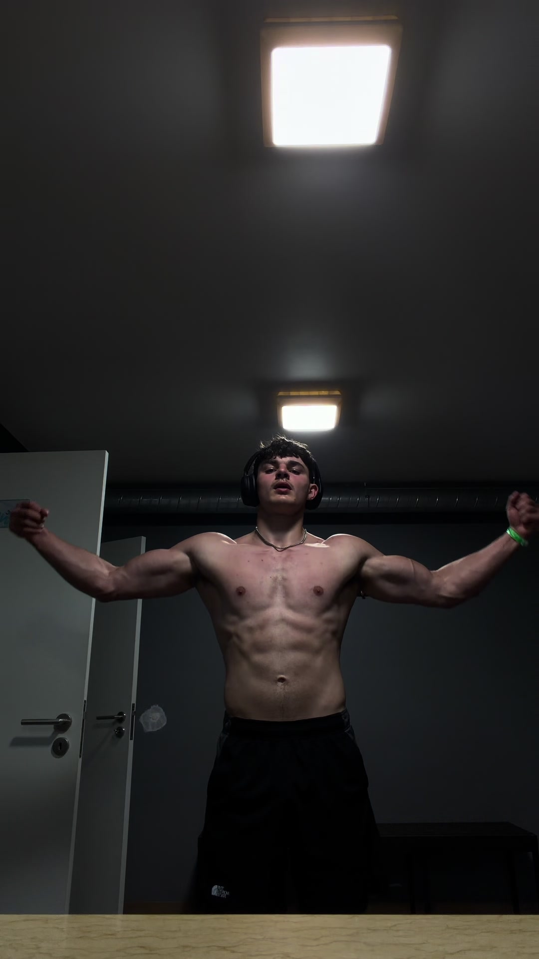 @toby_k09