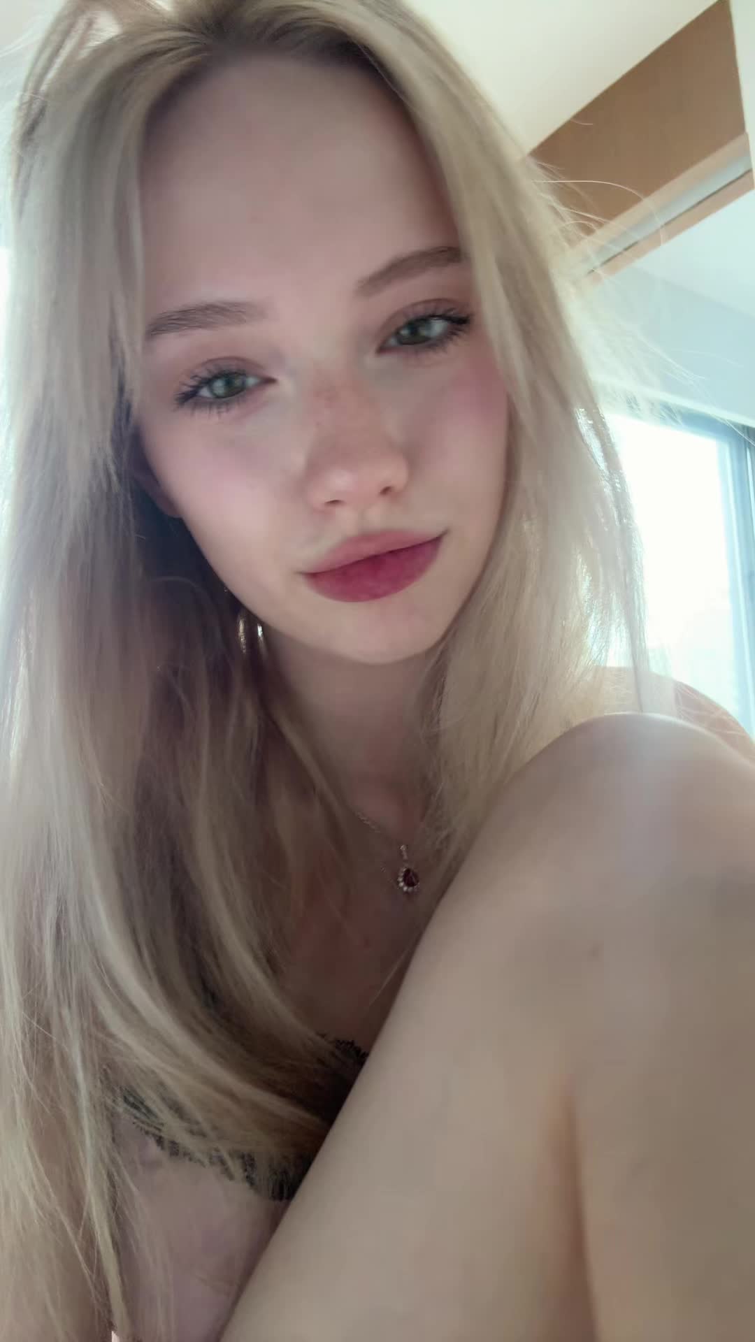 @MarisaLeona_
