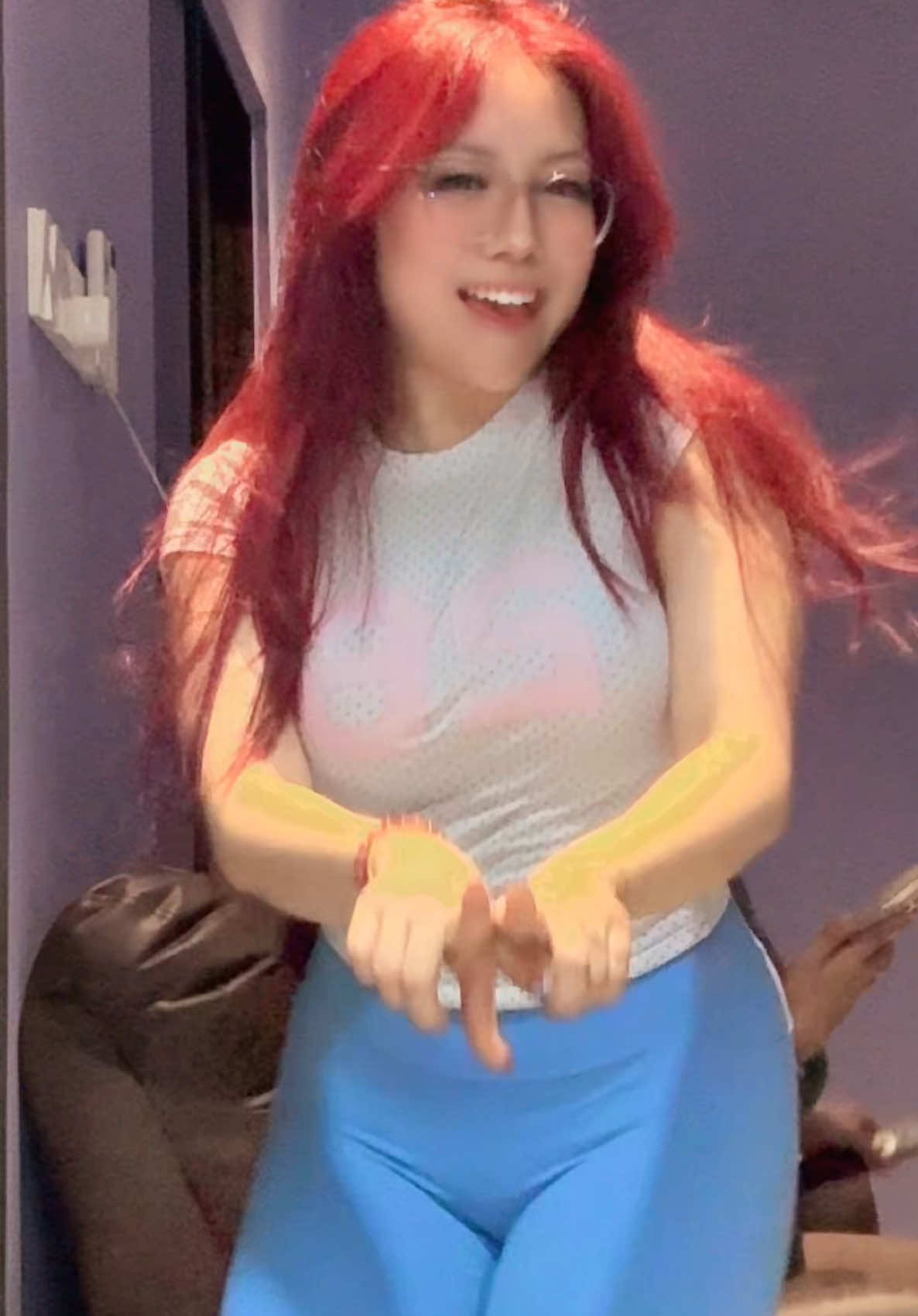 @cola_