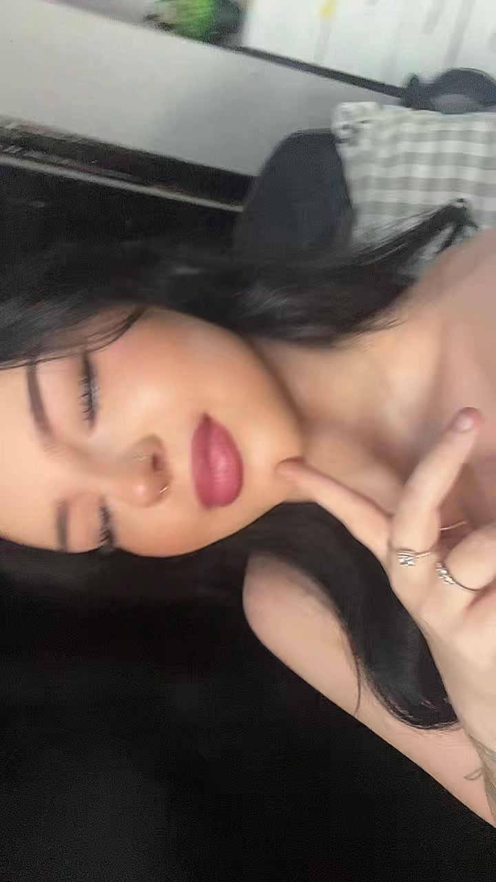 @emzi🪁