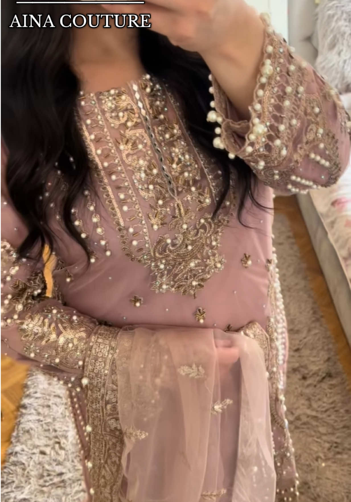 @Aina__couture