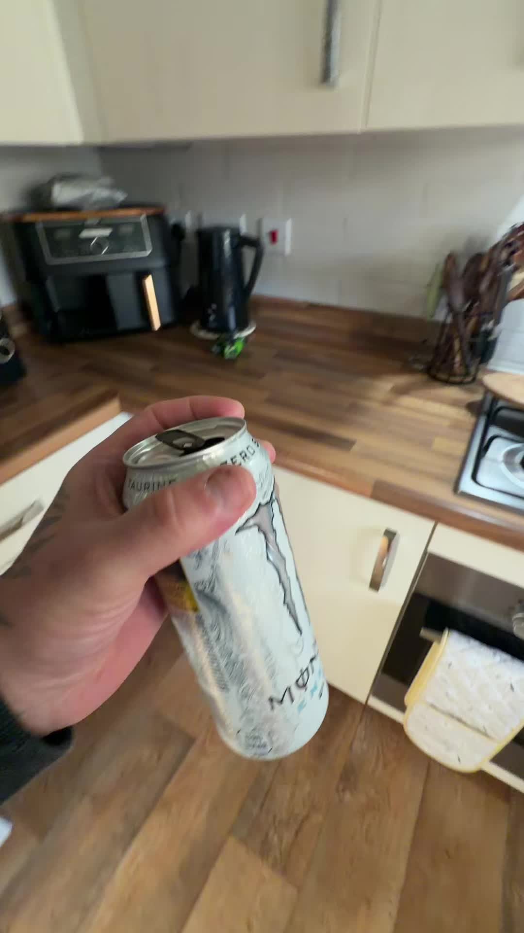 @DeanzDealz