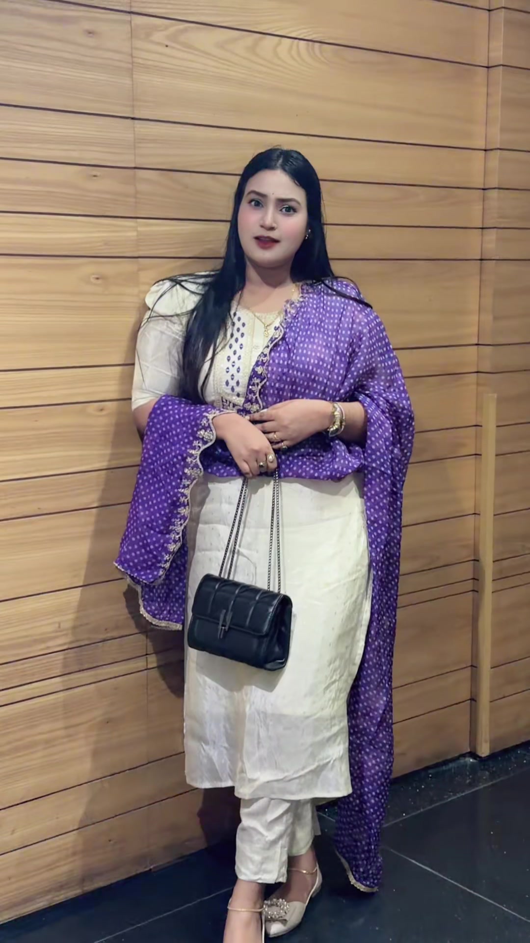 @Arobi Arba Ankhi