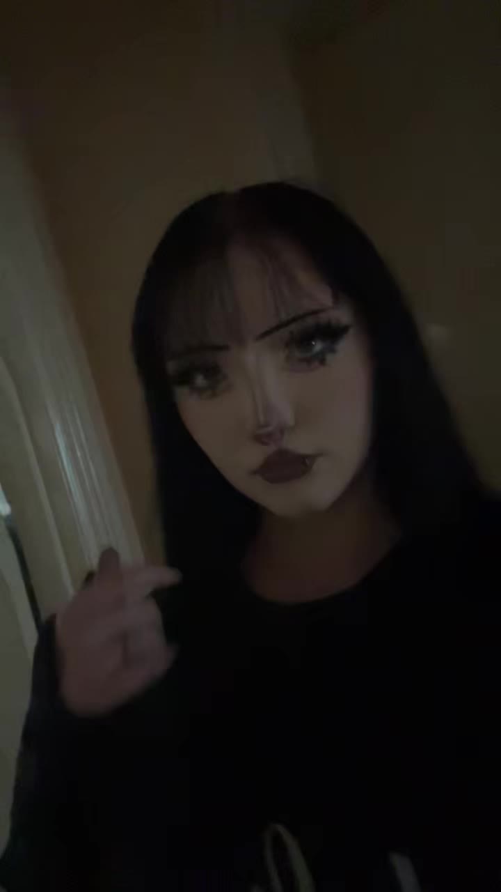 @alexiislost
