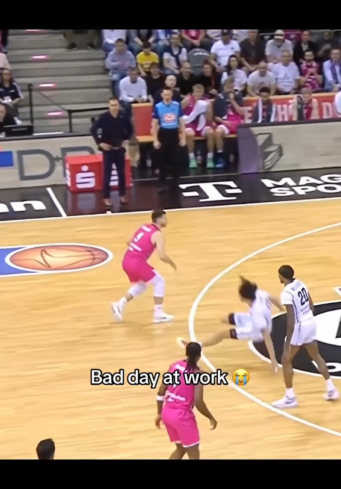 @DUNK | BASKETBALL