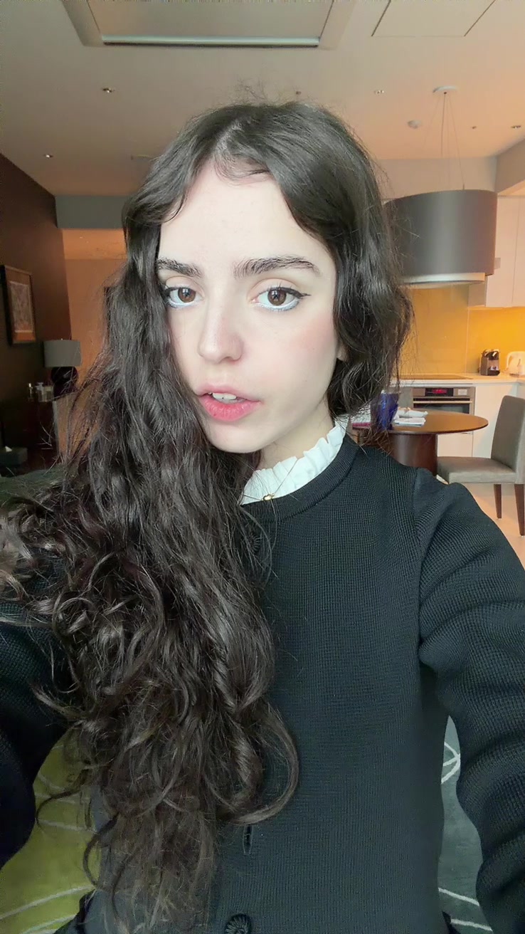 @z3stynelli