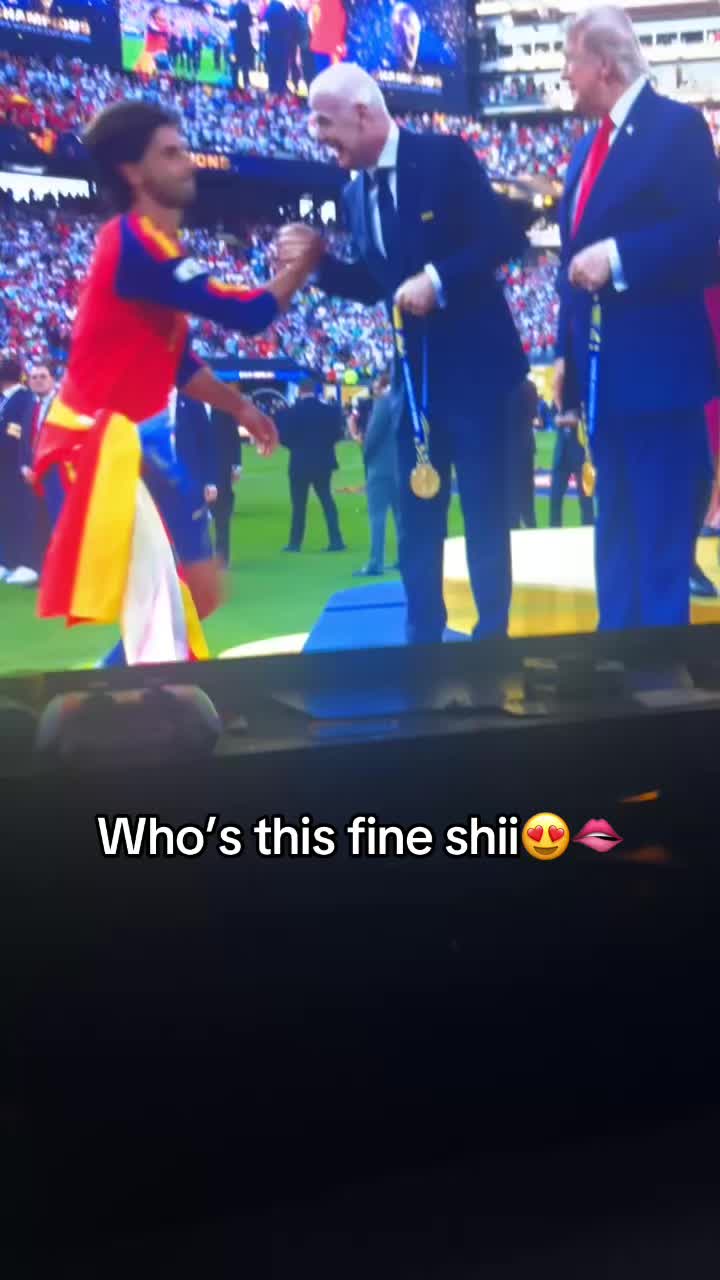 @Eleoraaaa