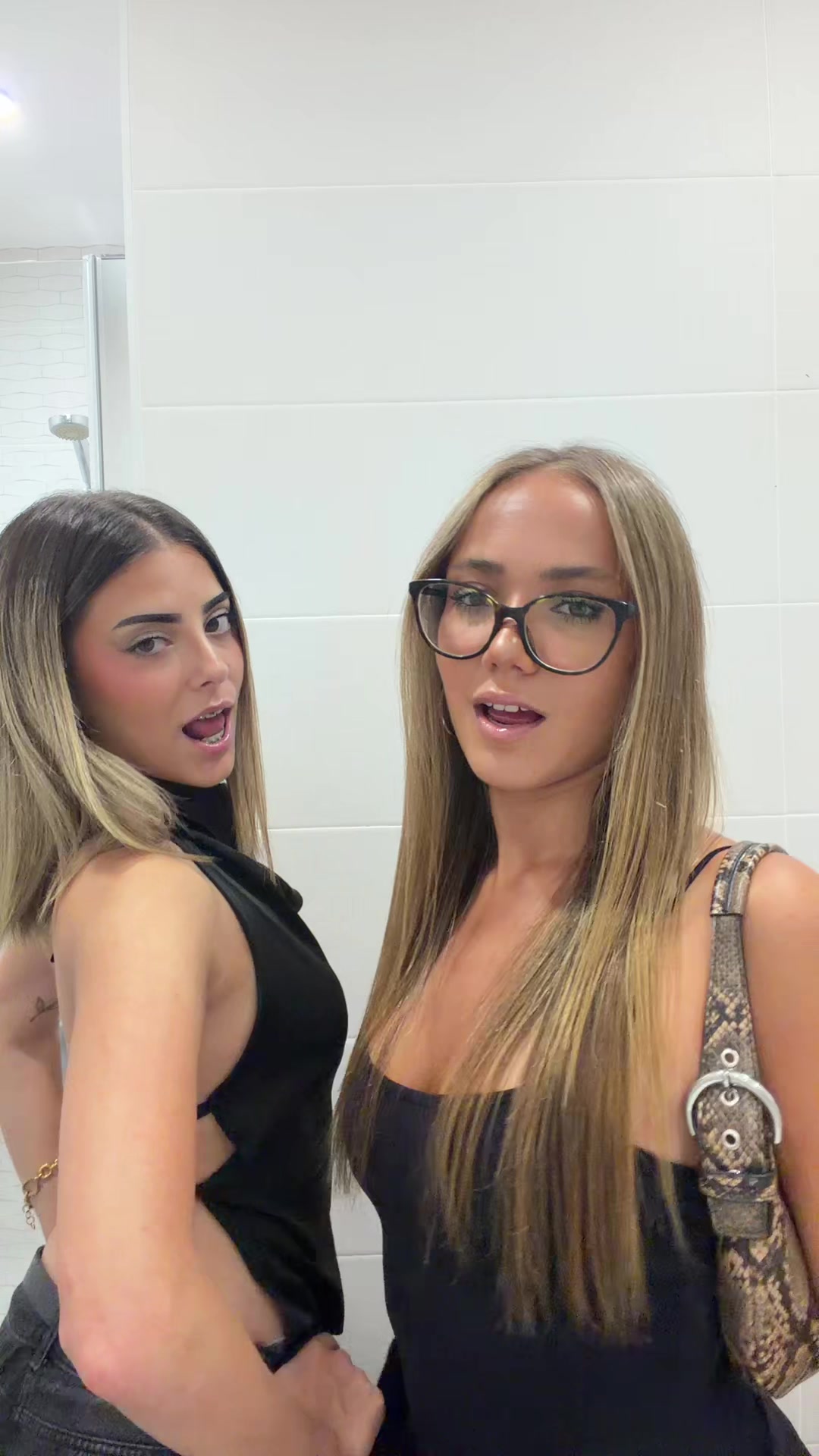 @Karlaconk