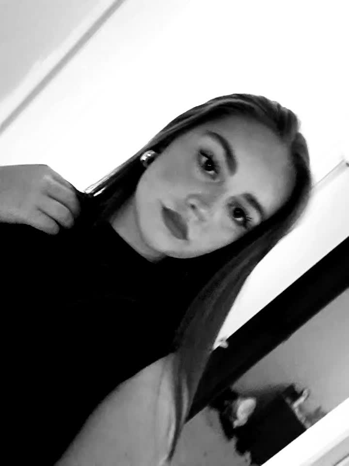 @violaa