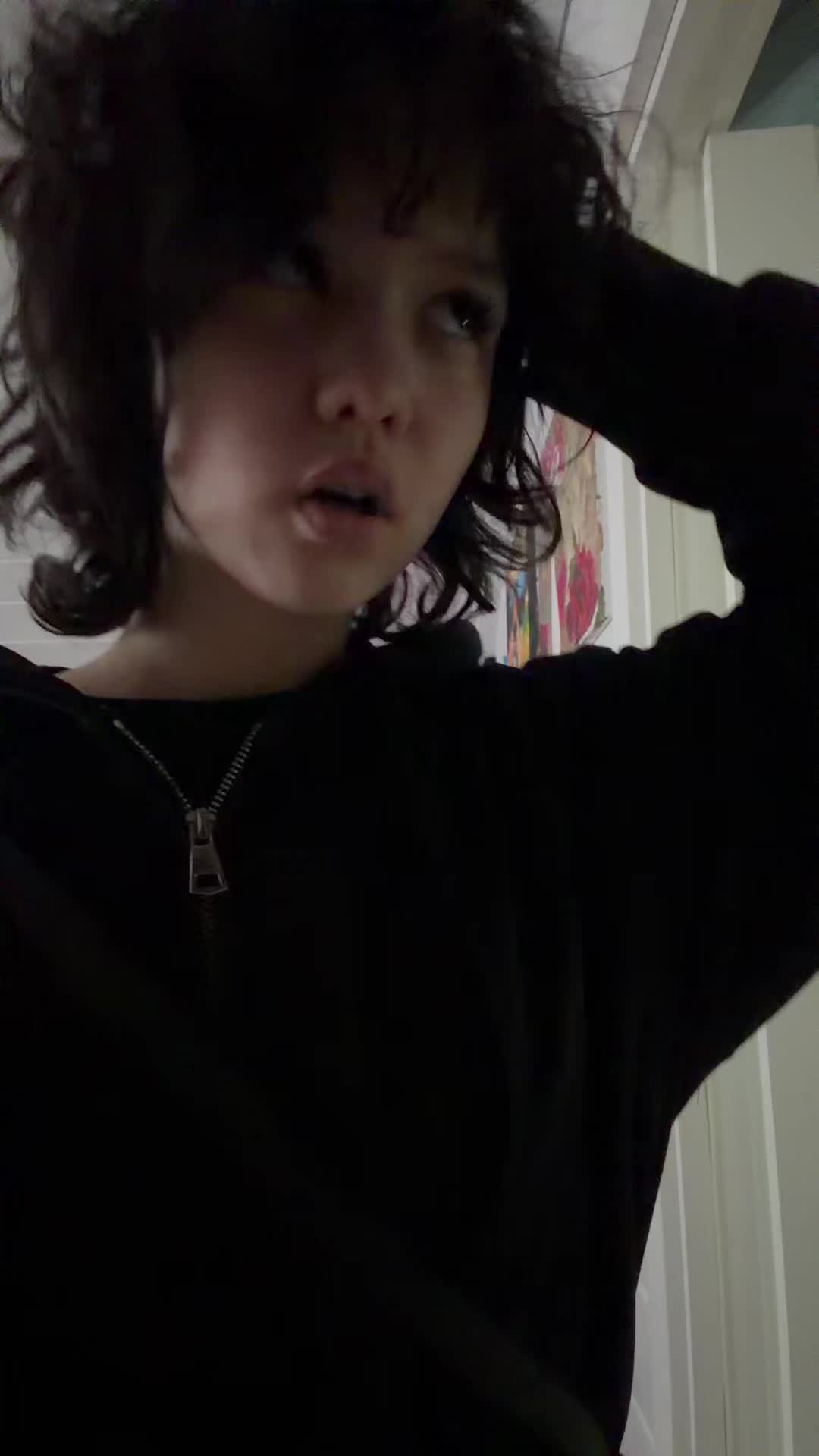 @азимова🤙🏻❤️