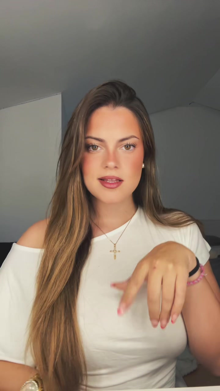 @Júlia
