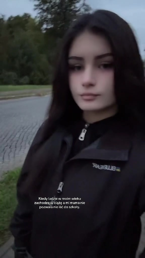 @Nicole🇩🇪