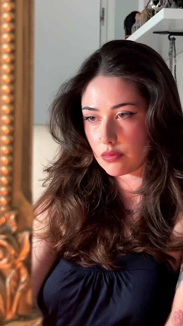 @𝑽𝒊𝒐𝒍𝒆𝒕𝒂🍒