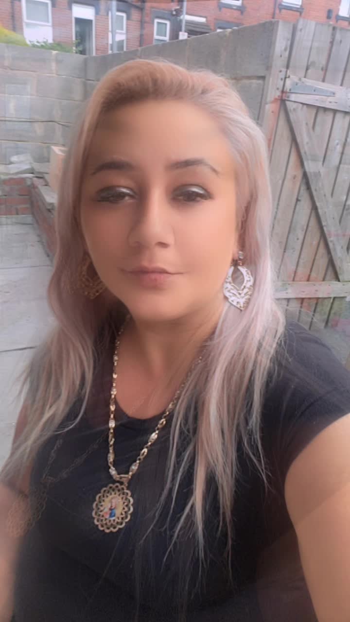 @angela