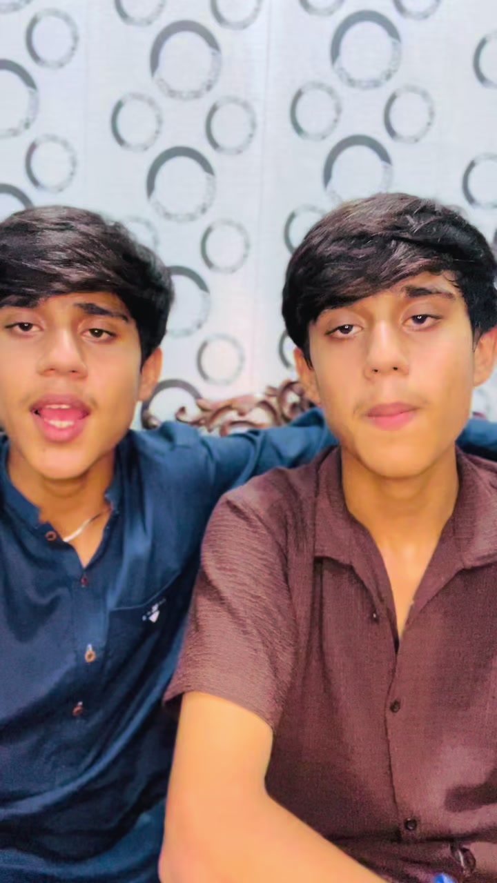 @♥️Twins👬 is live