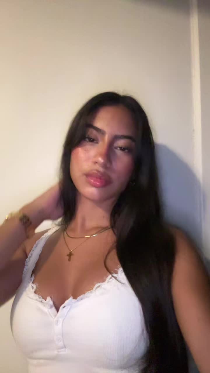 @Ana Laura 🦋