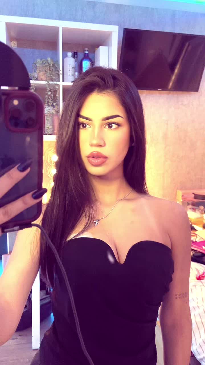 @𝐏𝐚𝐮𝐥𝐚 𝐂𝐨𝐛𝐢𝐞𝐥𝐥𝐚