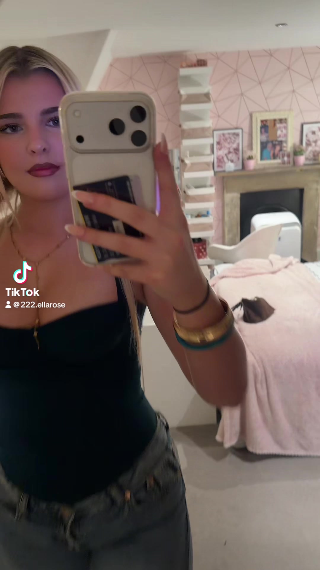 @😜