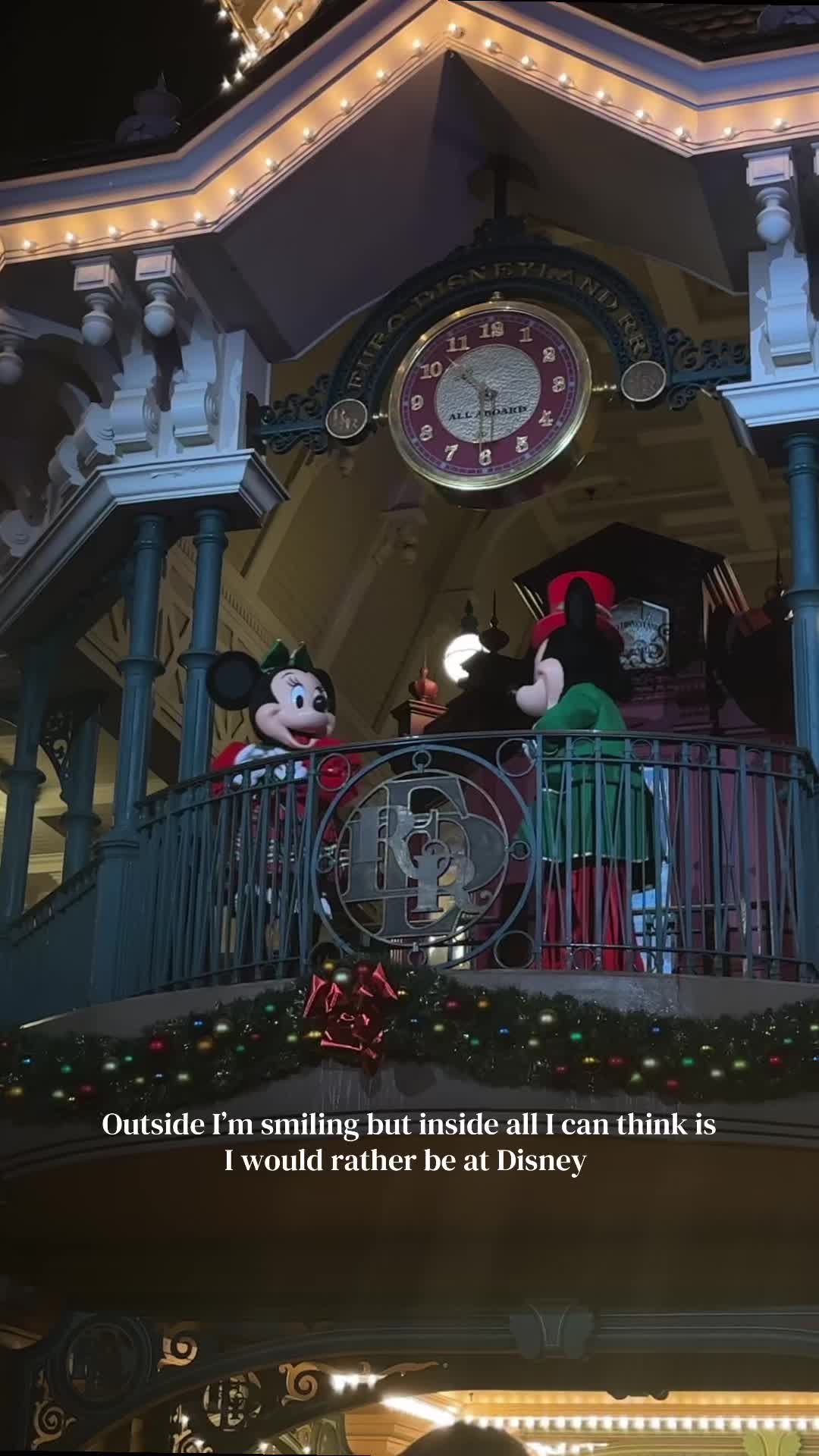 @Holly🧸🫧