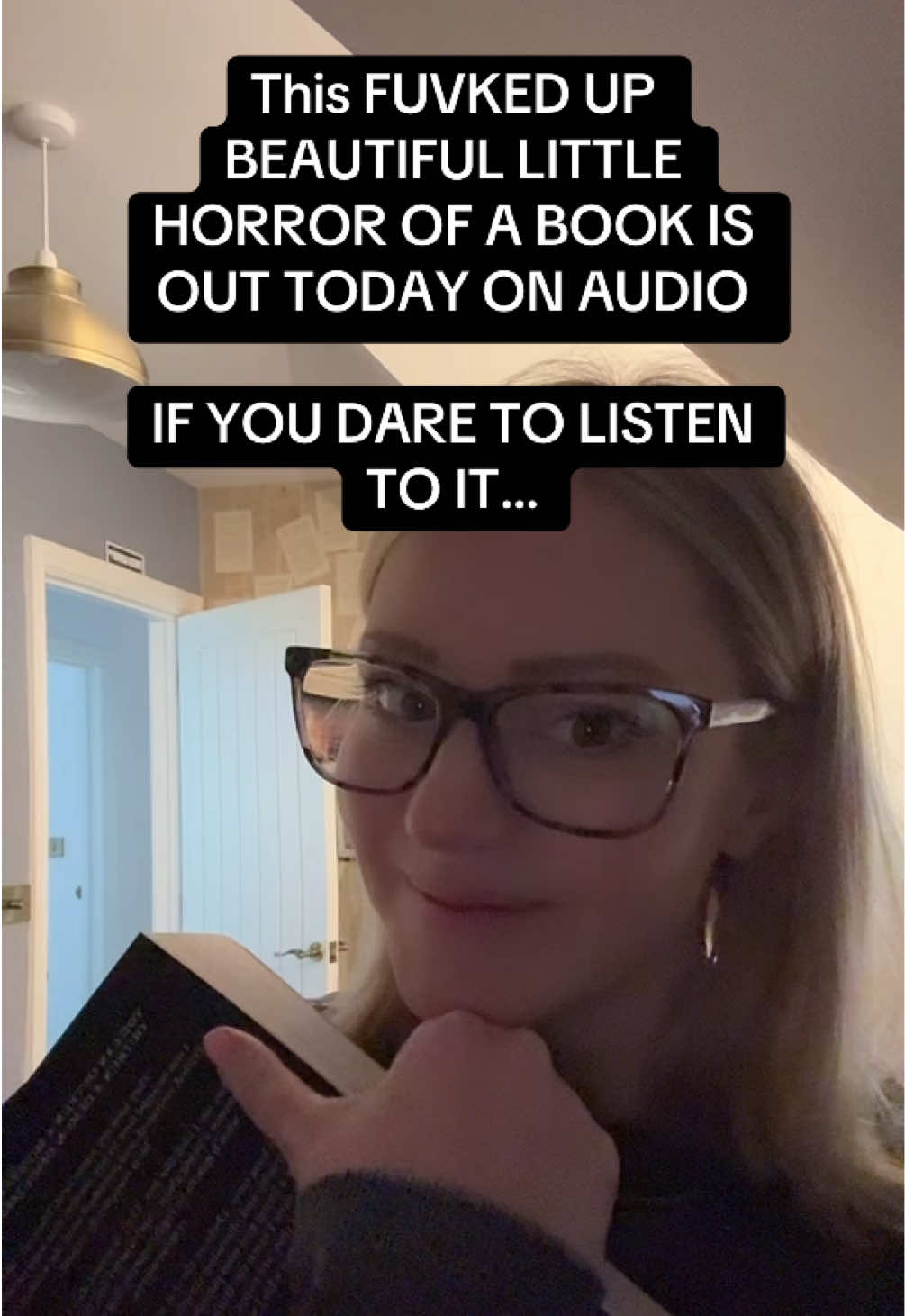 @elliesandersauthor